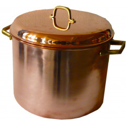 Copper pot with lid